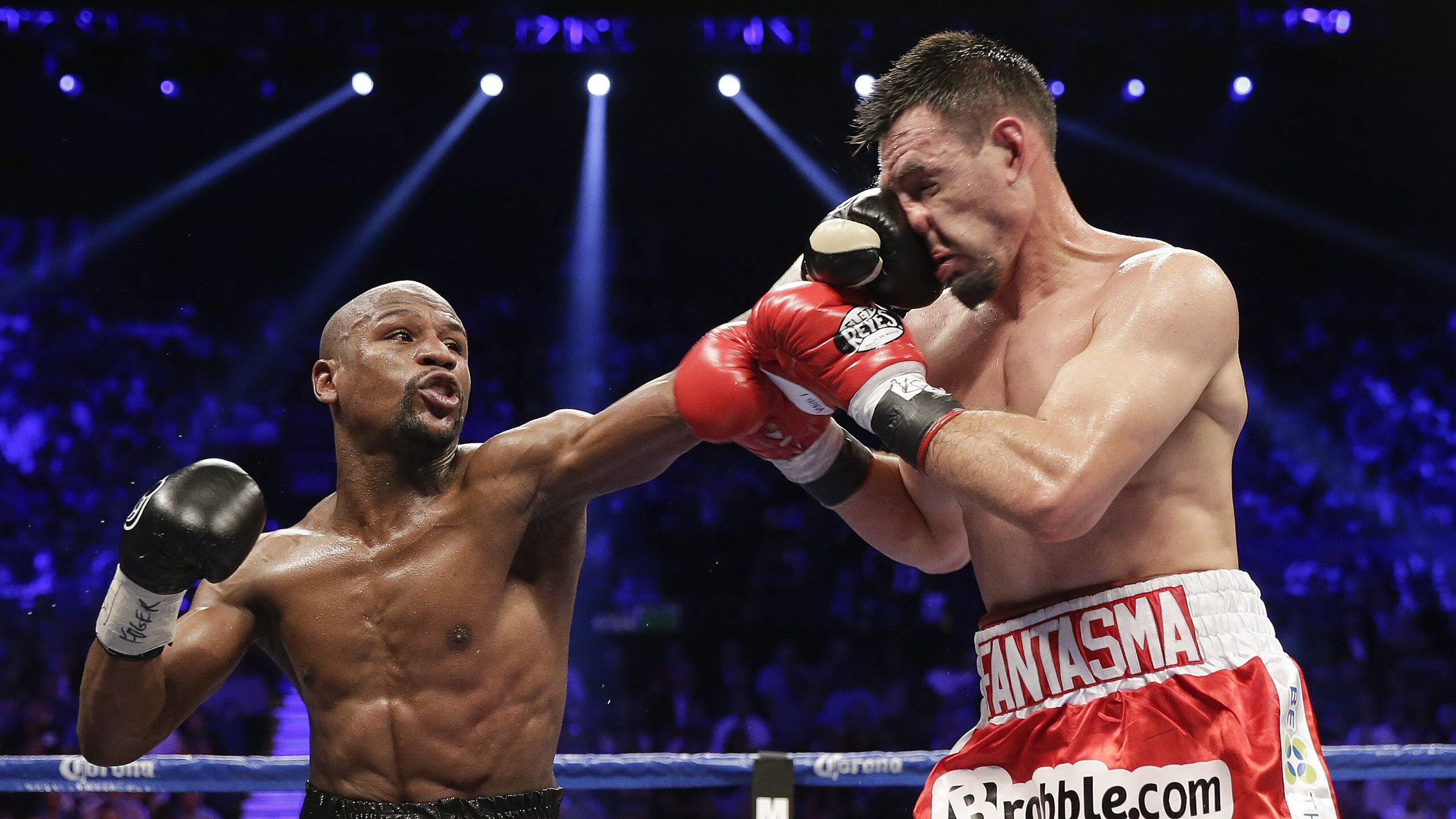 球员赛季最佳进球回顾，2021年最佳进球